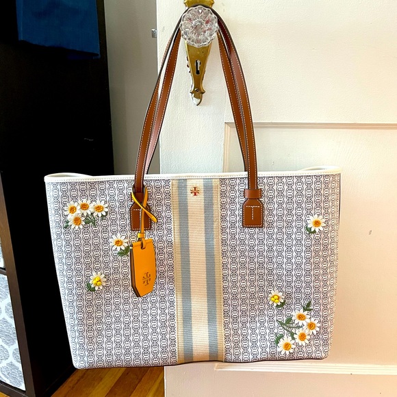 Tory Burch Handbags - NWT Tory Burch Gemini Link tote